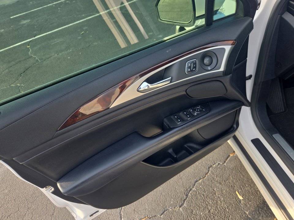 Used 2017 Lincoln MKZ Reserve w/ Technology Package image 36