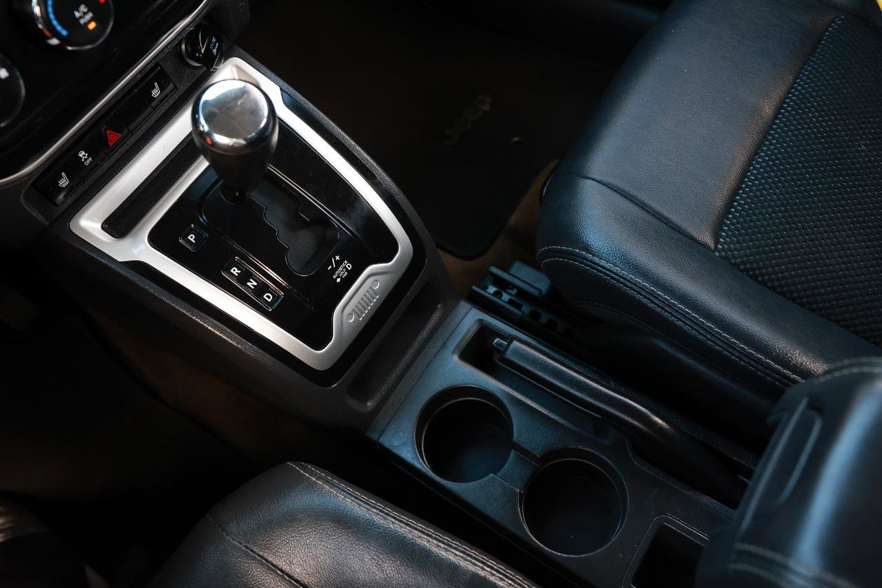 Used 2016 Jeep Compass Latitude image 33