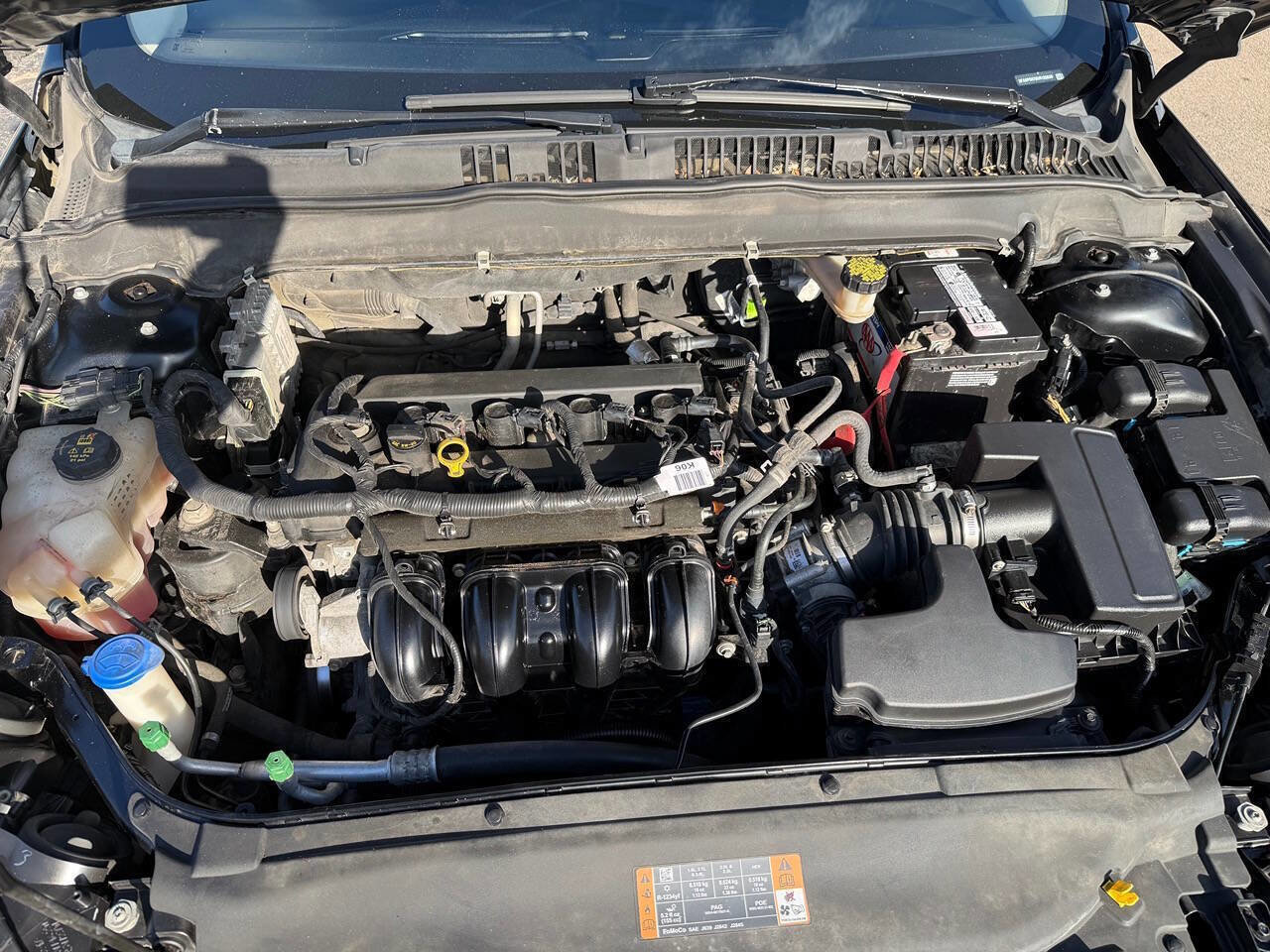 Used 2017 Ford Fusion SE image 25