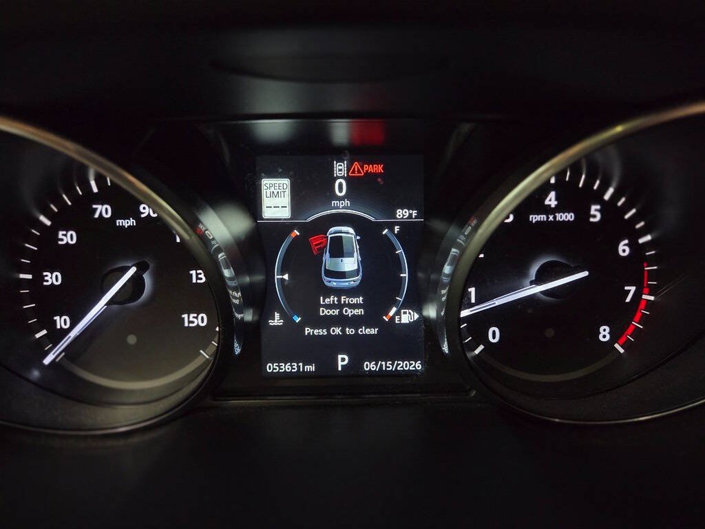 Used 2017 Land Rover Discovery Sport HSE AWD/4WD image 25