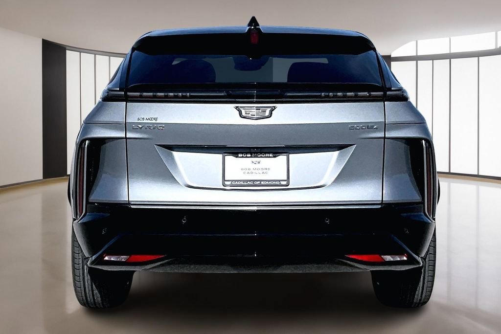 New 2026 Cadillac Lyriq Luxury AWD/4WD image 4