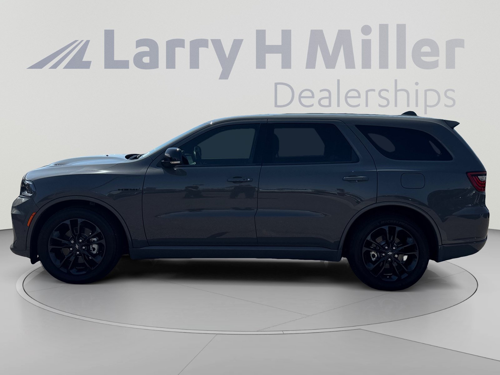 Used 2021 Dodge Durango R/T RWD image 2