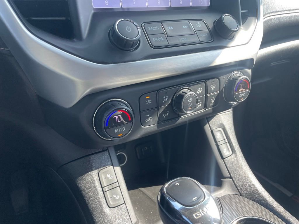 Used 2019 GMC Acadia SLT w/ Black Edition image 18