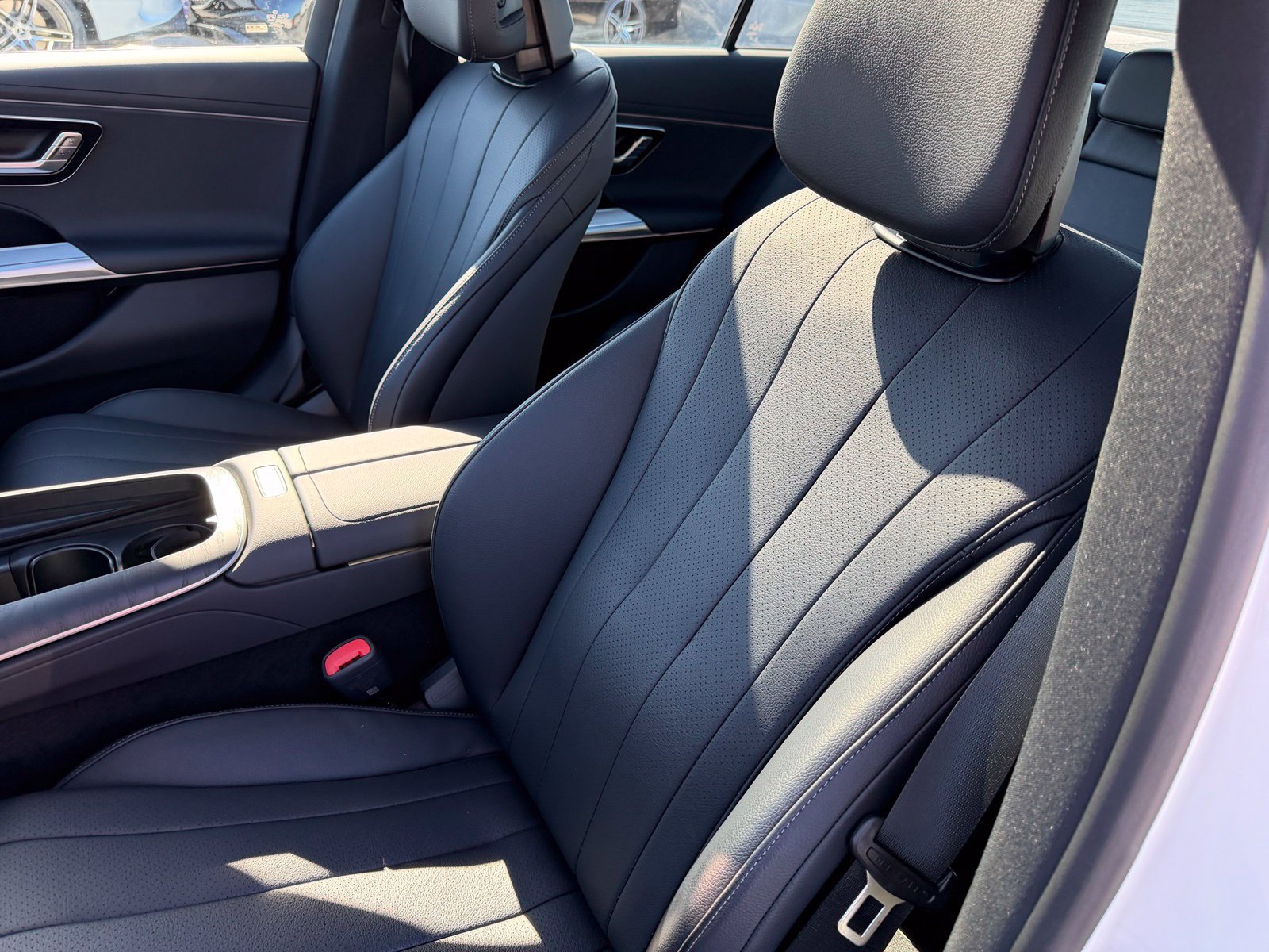 Used 2026 Mercedes-Benz E 350 4MATIC Sedan image 13