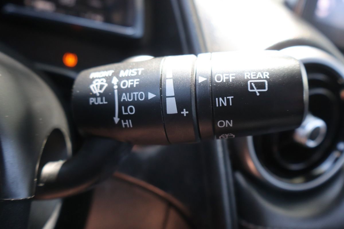 Used 2021 MAZDA CX-3 Sport AWD/4WD image 32