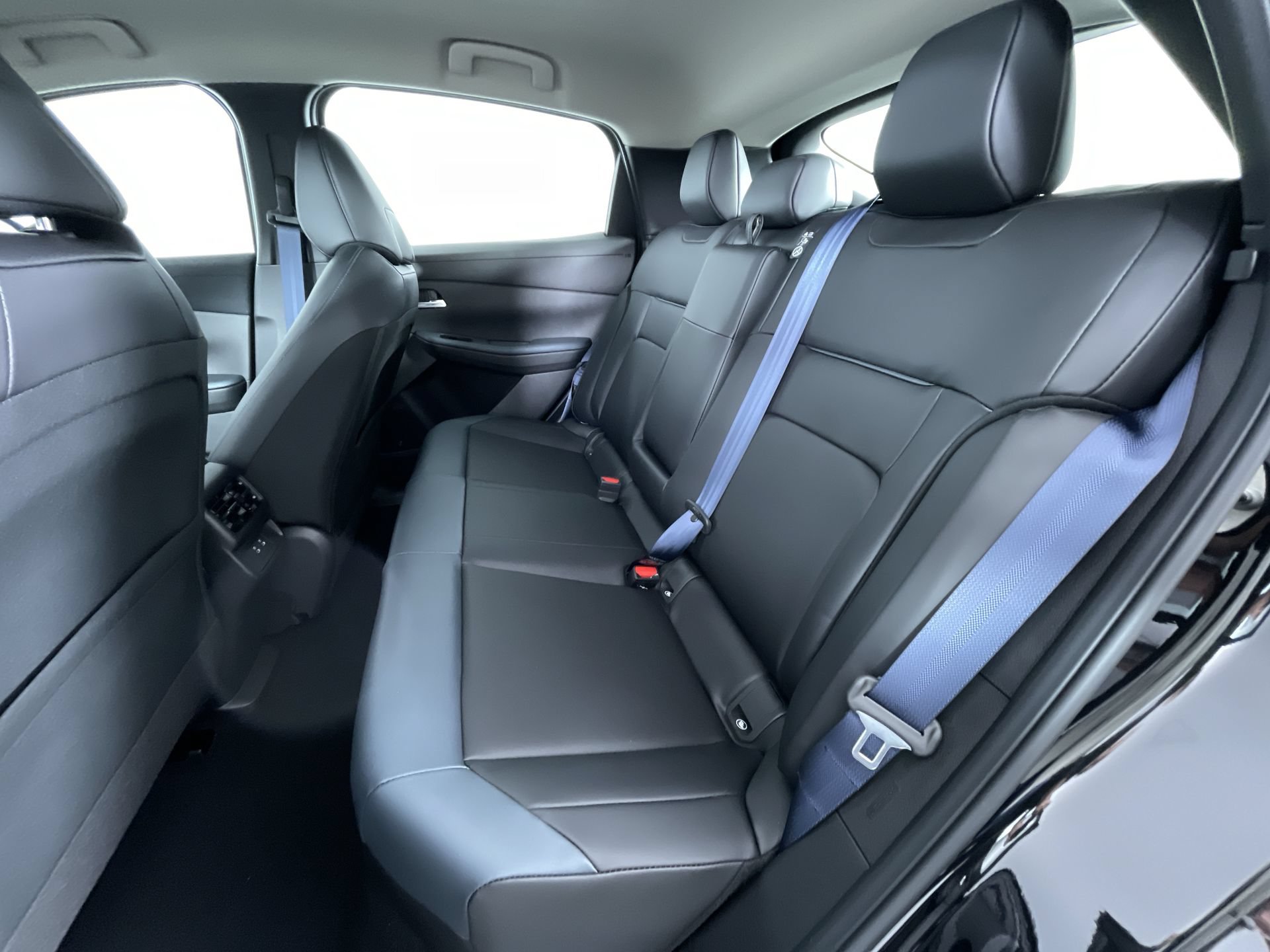 New 2026 Nissan Leaf SV+ w/ Floor Mat Package (SV+) FWD image 23