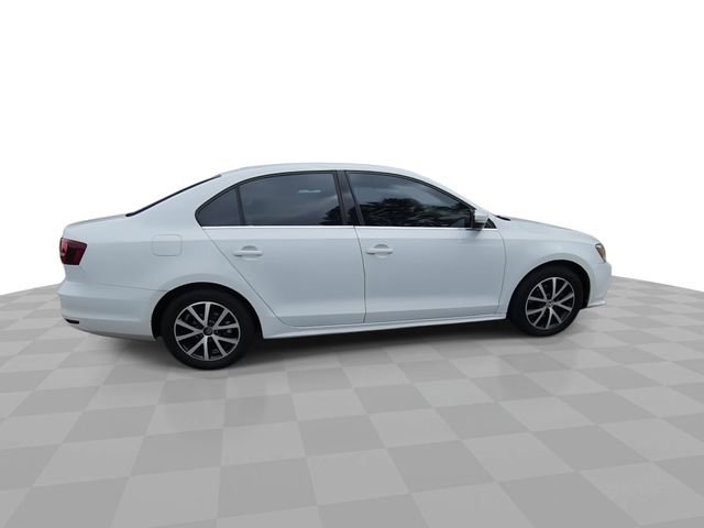 Used 2017 Volkswagen Jetta SE image 9