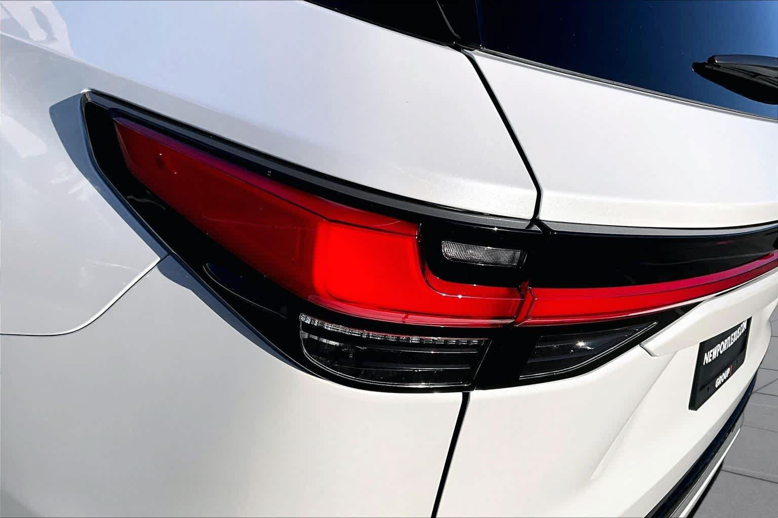 New 2026 Lexus TX 500h AWD w/ Technology Package image 12