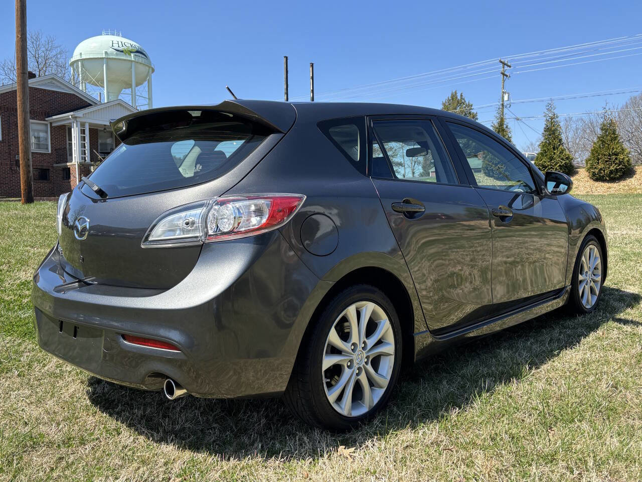 Used 2011 MAZDA MAZDA3 s Sport w/ Tech Pkg image 4