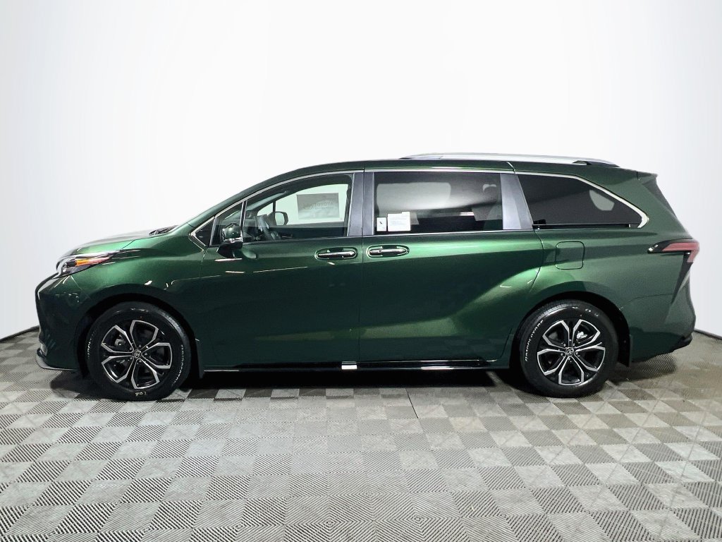 New 2026 Toyota Sienna Platinum AWD/4WD image 4