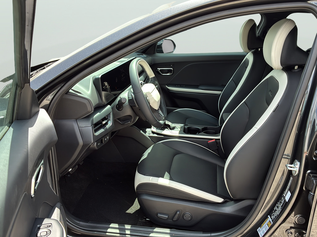 New 2026 Kia K4 GT-Line w/ GT-Line Sunroof Package FWD image 13