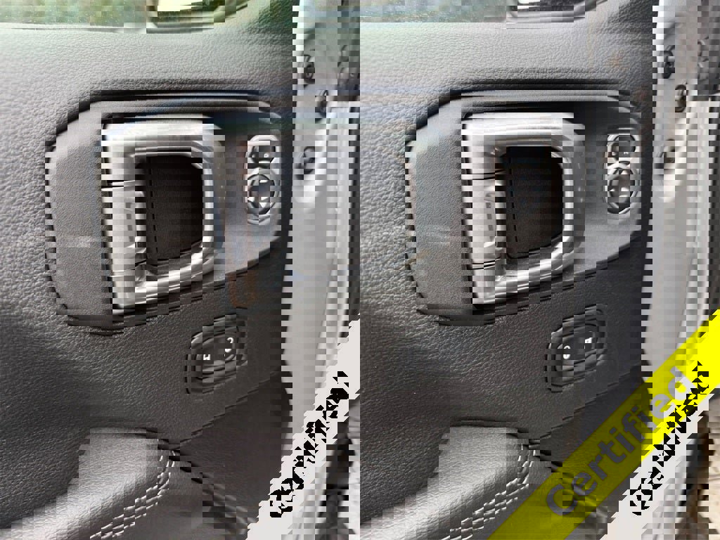 Certified 2022 Jeep Gladiator Overland w/ Popular Equipment Package image 18