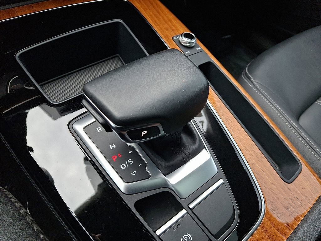 Certified 2023 Audi Q5 2.0T Premium w/ Convenience Package image 16