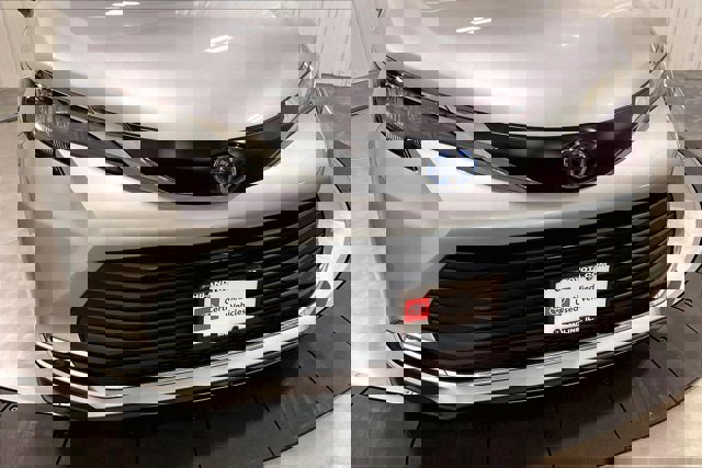 Certified 2024 Toyota Sienna XLE image 32