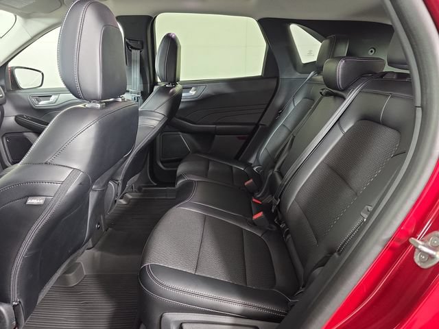Used 2025 Ford Escape SE w/ Class II Trailer Tow Package FWD image 14