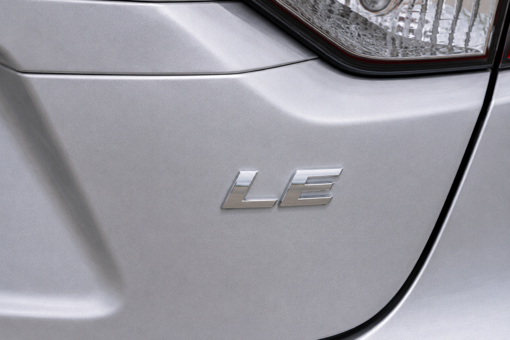 Used 2024 Toyota Corolla LE FWD image 9