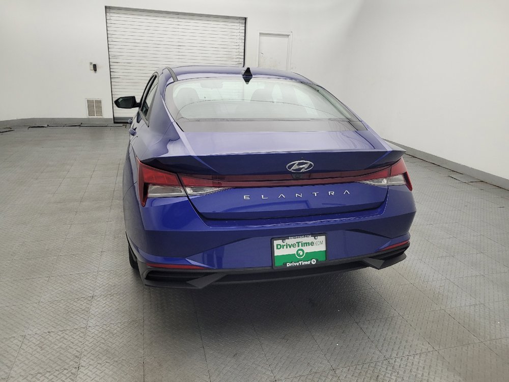 Used 2021 Hyundai Elantra SEL FWD image 6