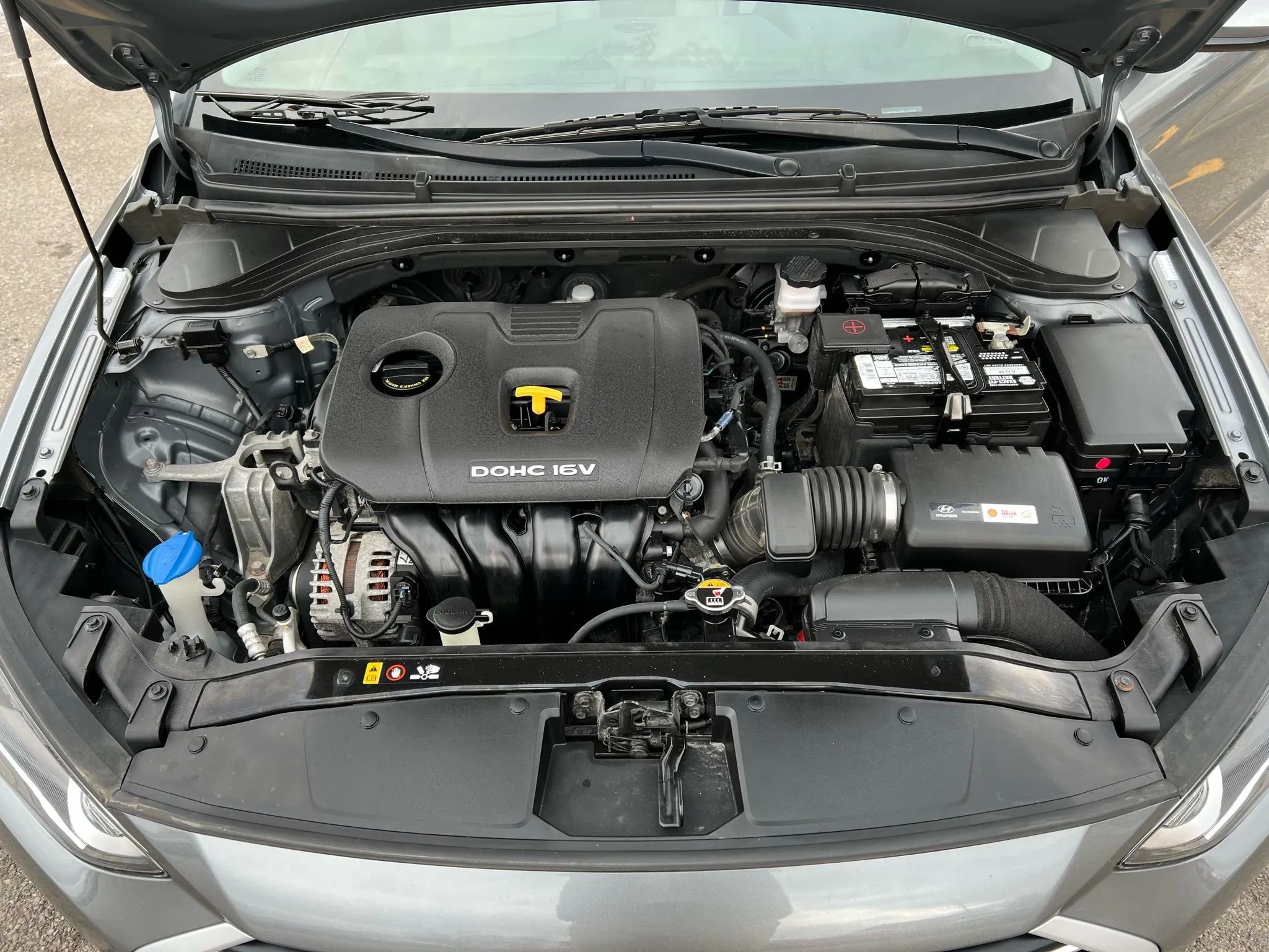 Used 2017 Hyundai Elantra SE image 31