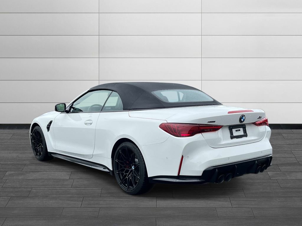 Used 2026 BMW M4 xDrive Competition w/ Executive Package image 3