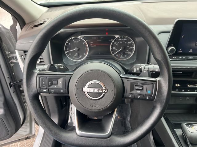 Used 2023 Nissan Rogue SV image 18