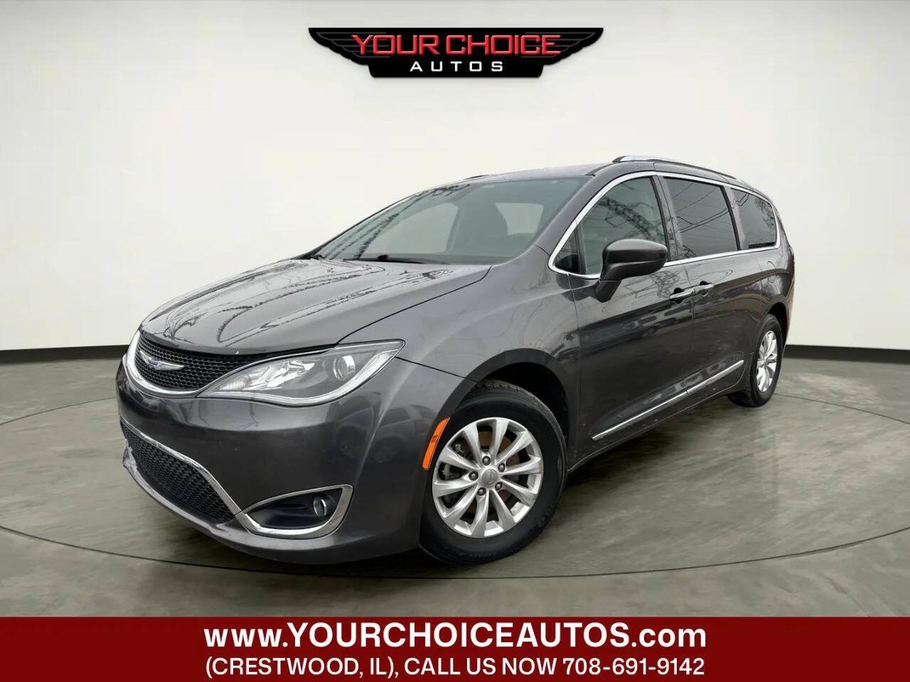 Used 2019 Chrysler Pacifica Touring-L FWD video 1