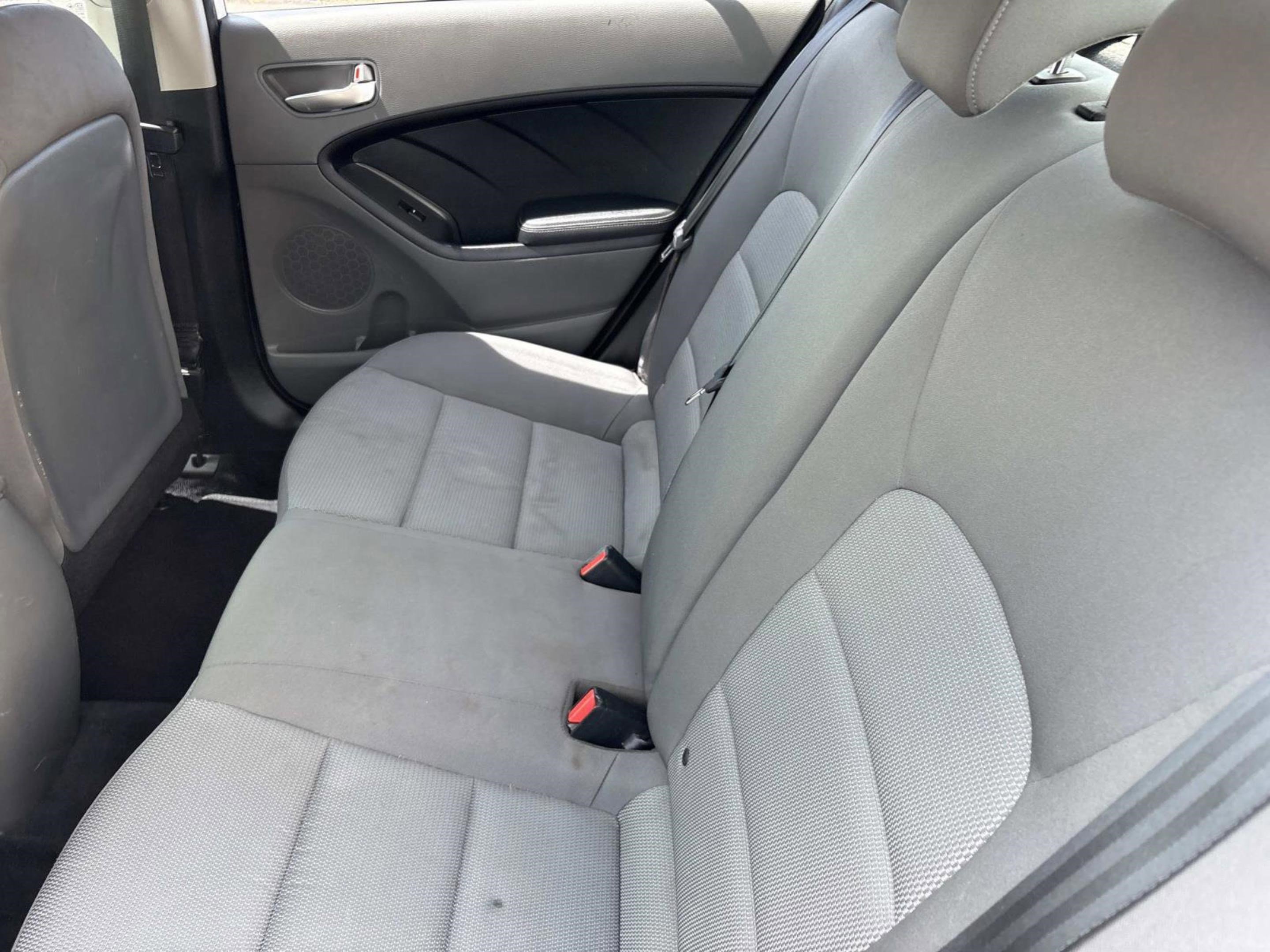 Used 2017 Kia Forte LX FWD image 13