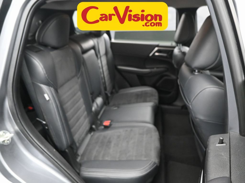 Used 2024 Mitsubishi Outlander SE image 34