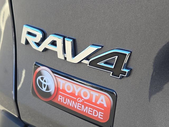 Used 2024 Toyota RAV4 XLE image 30