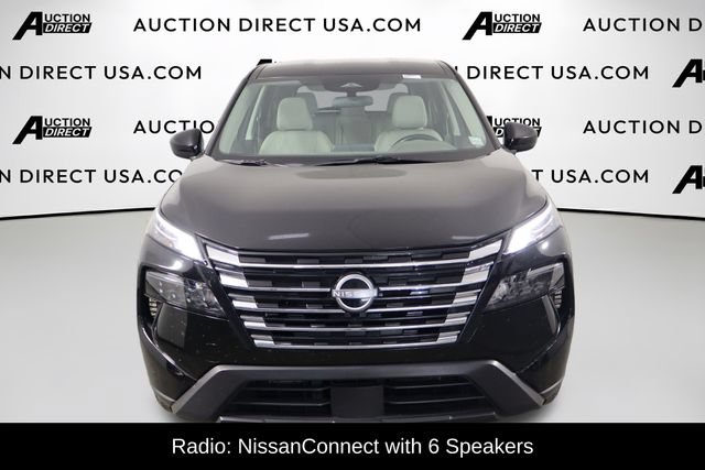 Used 2025 Nissan Rogue SV FWD image 2