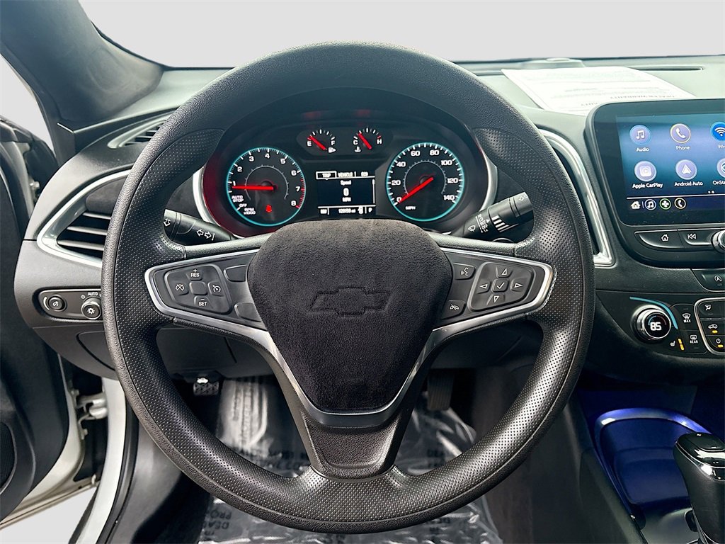 Used 2020 Chevrolet Malibu LT image 11