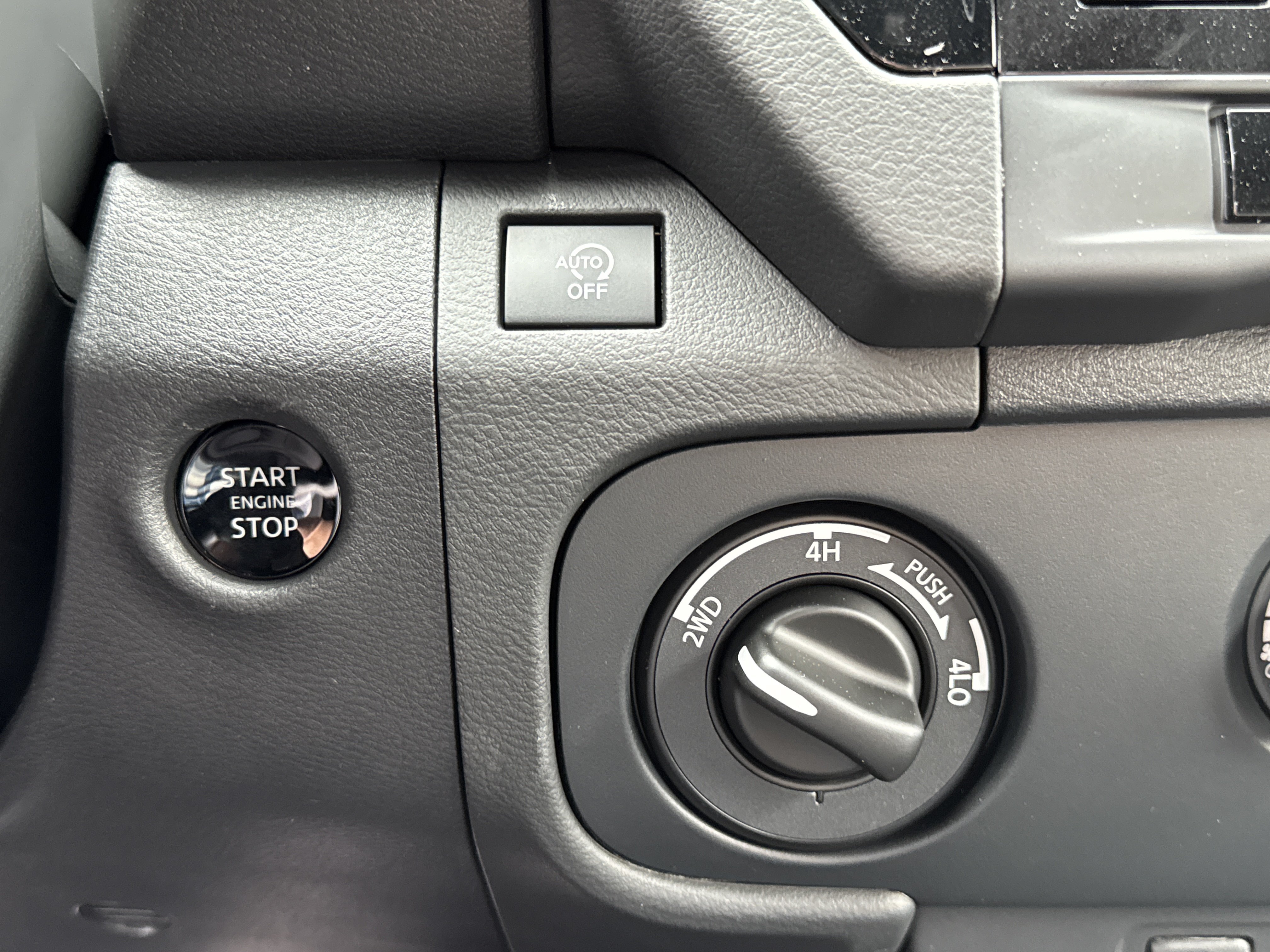 New 2026 Nissan Frontier SV w/ Tow Package AWD/4WD image 26