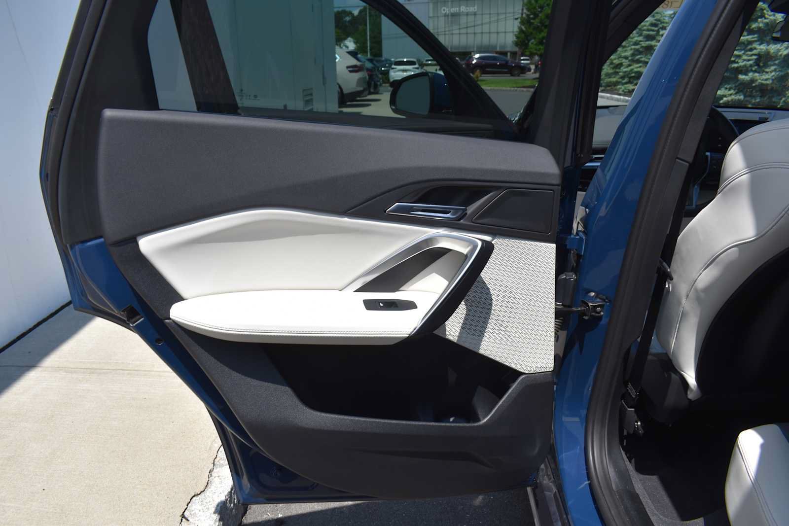 Used 2026 BMW X1 xDrive28i w/ Technology Package AWD/4WD image 18