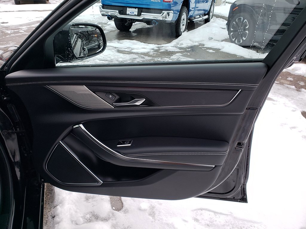 Used 2024 Jaguar XF R-Dynamic SE image 20