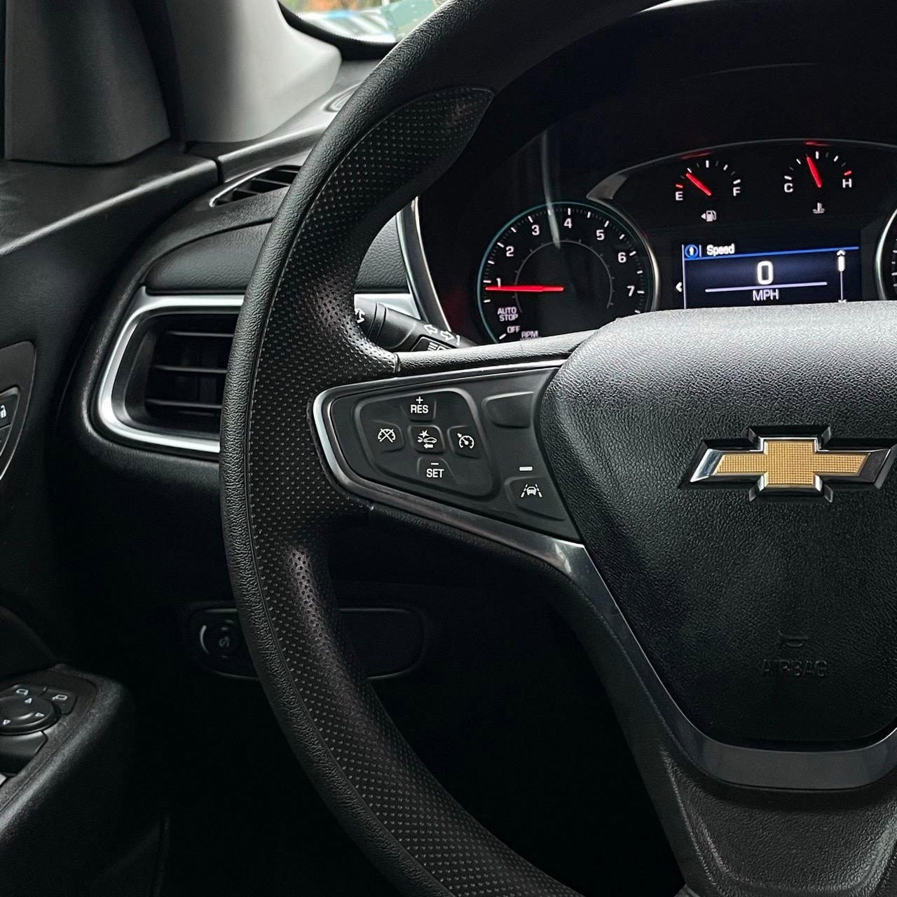 Used 2023 Chevrolet Equinox LT FWD image 14