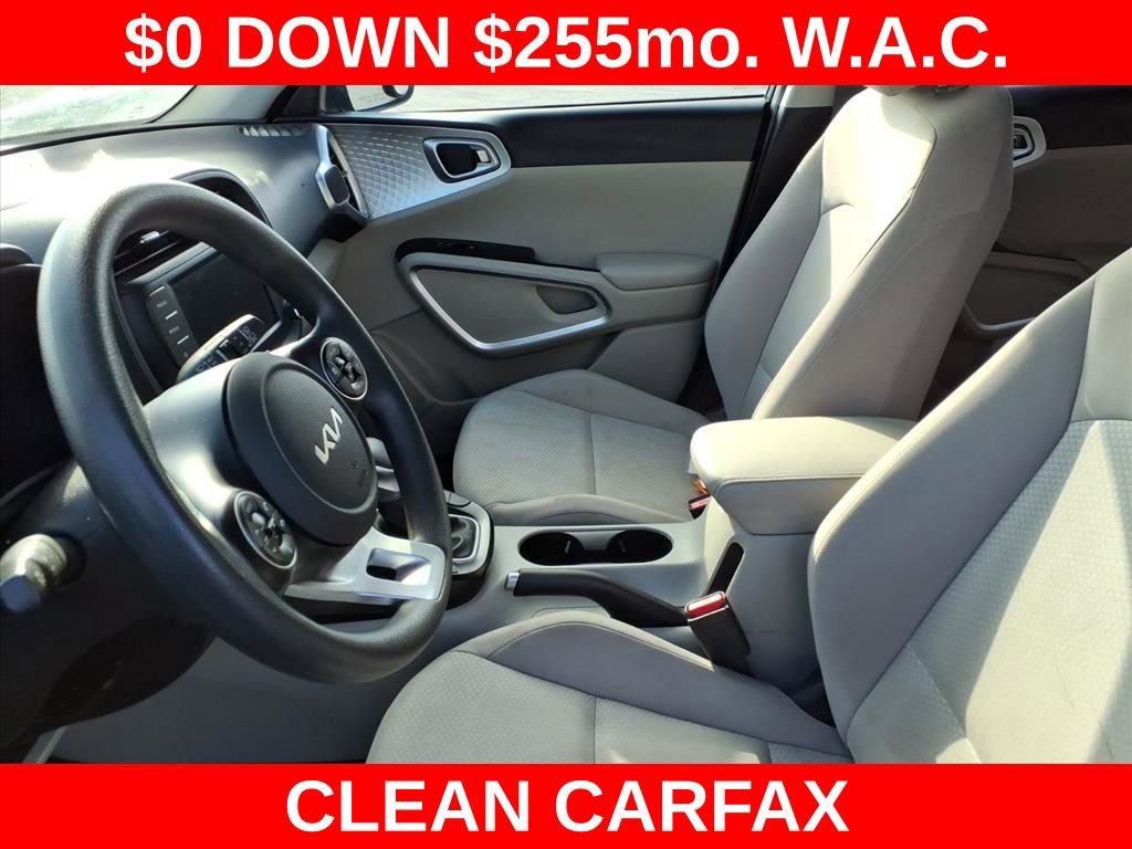 Used 2022 Kia Soul LX image 13