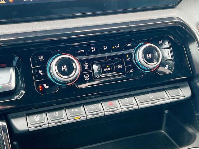 Used 2024 GMC Sierra 2500 AT4 image 19