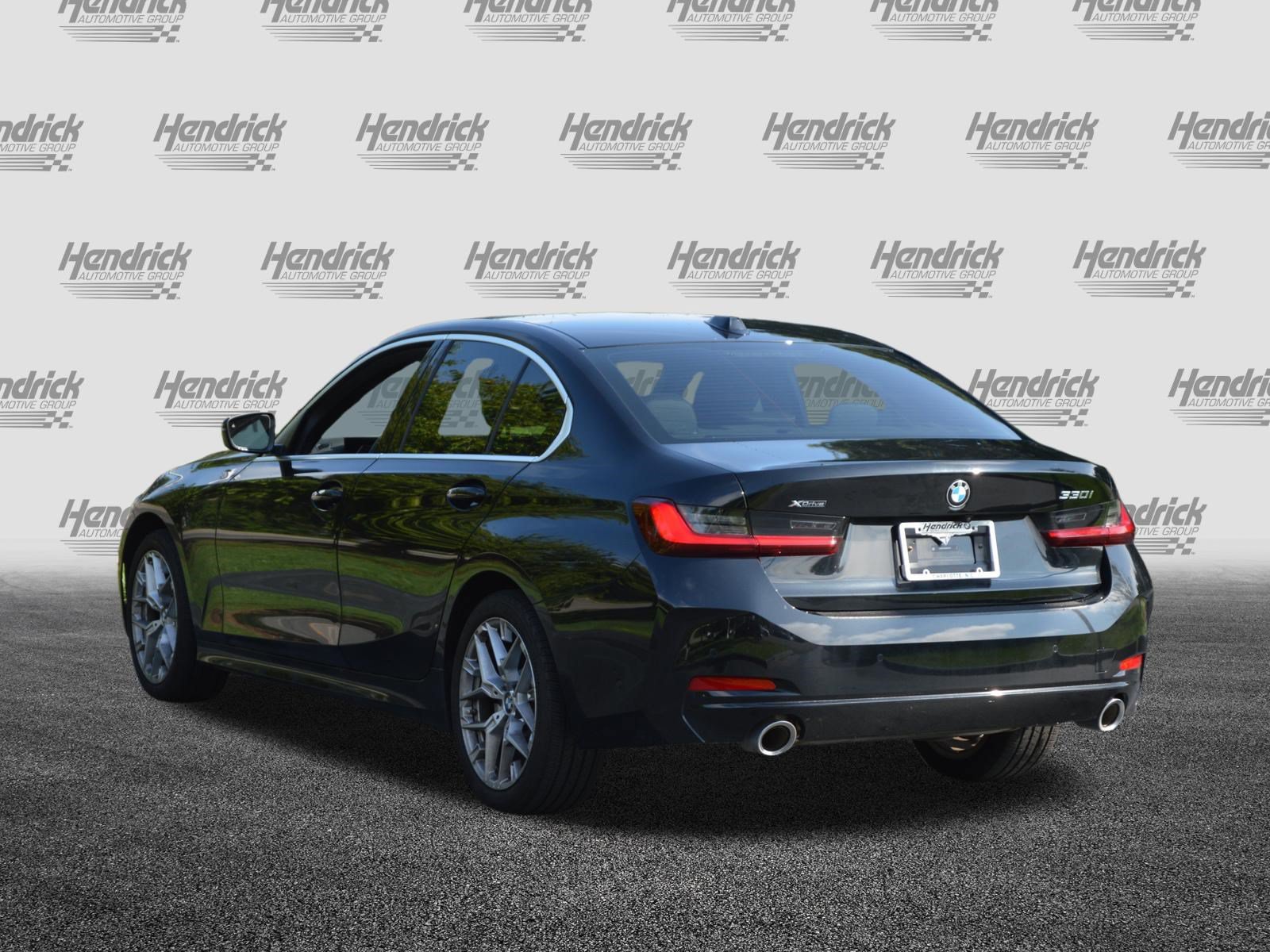 Used 2025 BMW 330i xDrive Sedan w/ Convenience Package AWD/4WD image 8