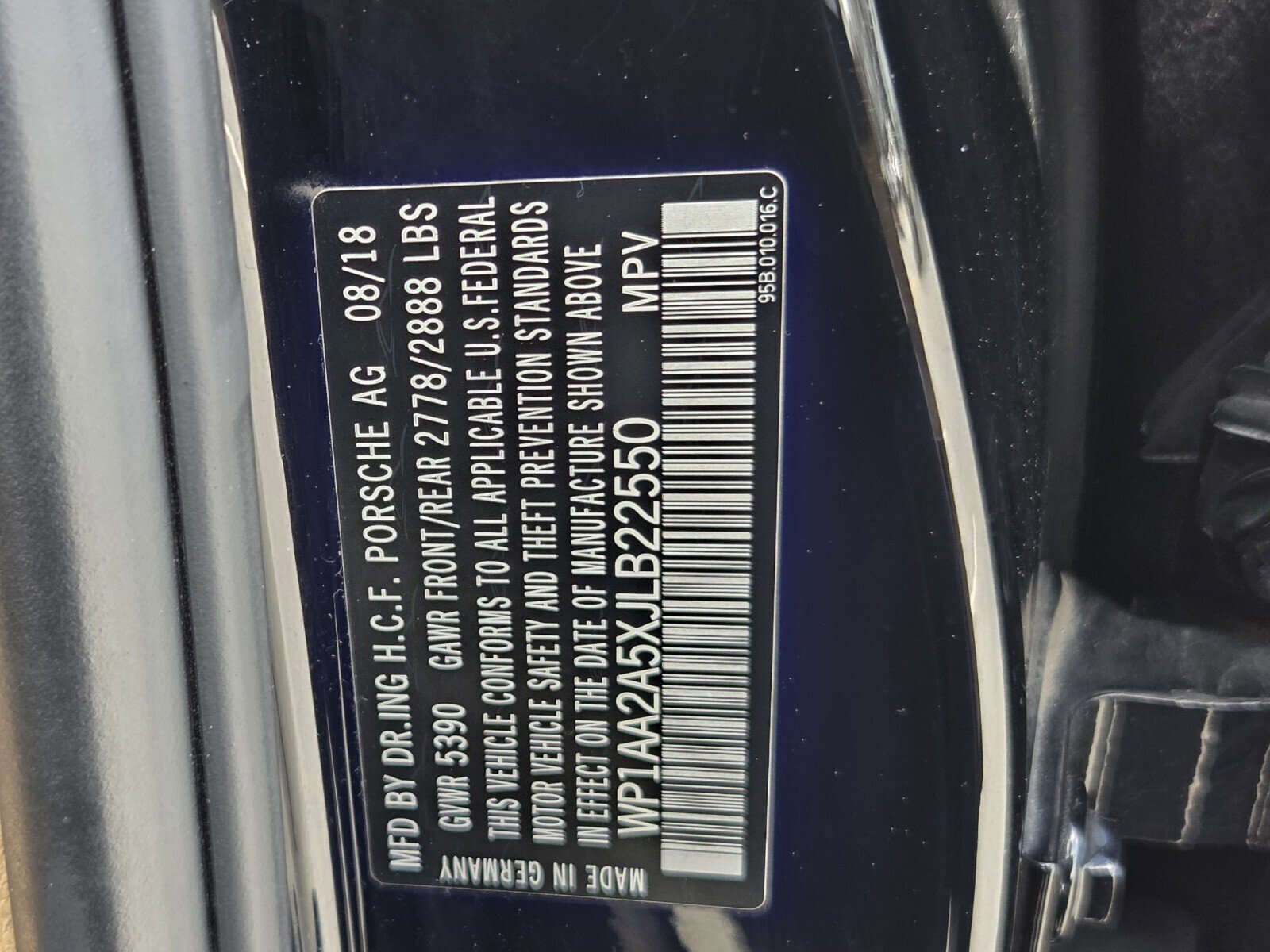 Used 2018 Porsche Macan Base image 34