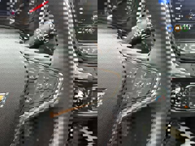 Used 2023 Chevrolet Equinox Premier image 28