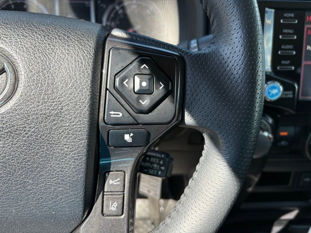 Used 2020 Toyota 4Runner TRD Off-Road image 29