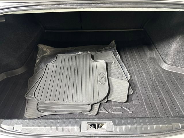 Used 2017 Subaru Legacy 2.5i Limited image 26