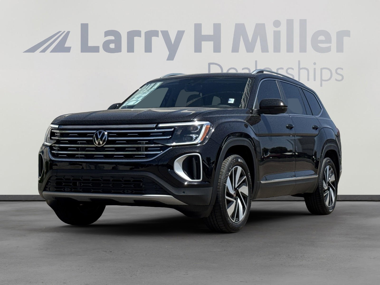 New 2025 Volkswagen Atlas SEL