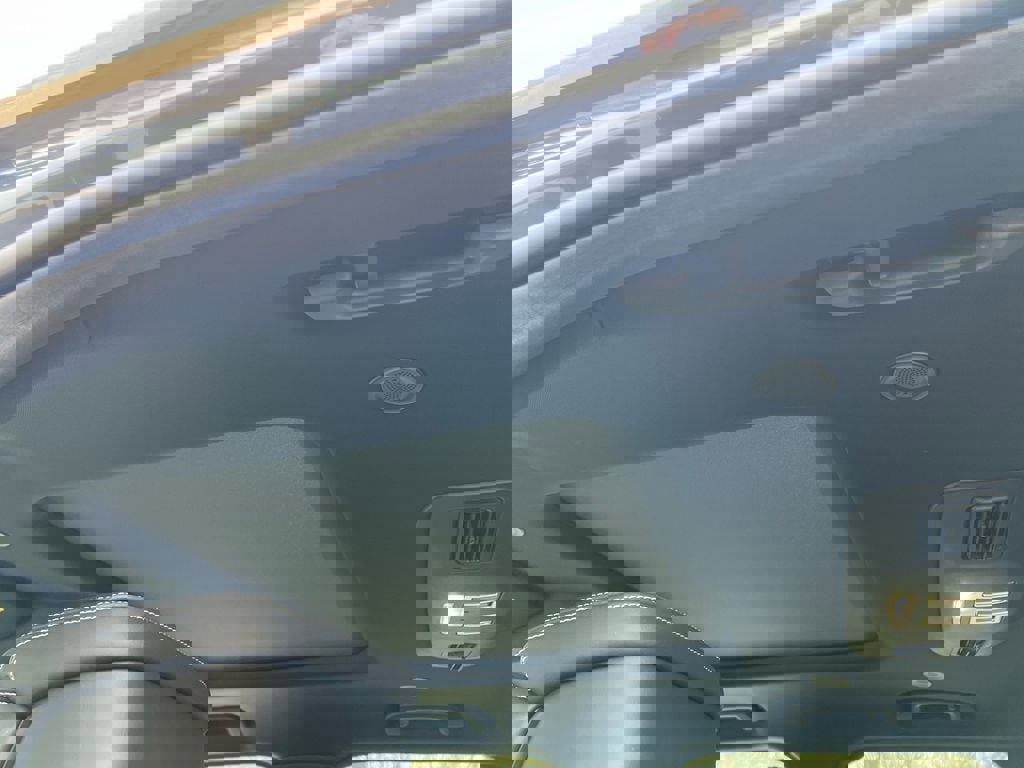 New 2026 Land Rover Discovery Limited Edition image 26