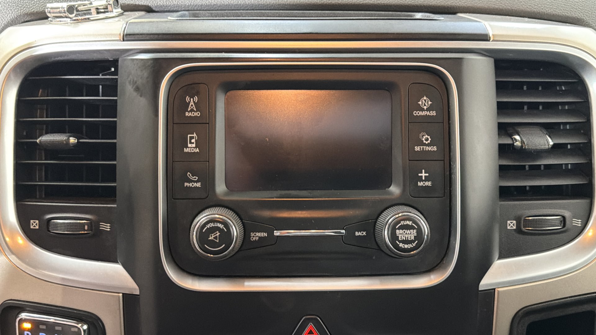 Used 2014 RAM 1500 Classic SLT RWD image 25