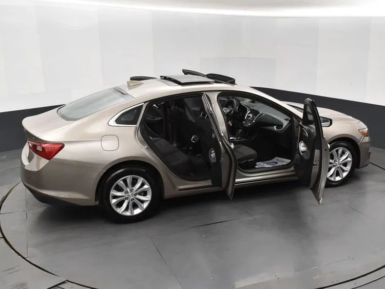 Used 2023 Chevrolet Malibu LT FWD image 6