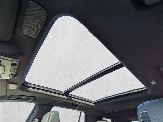 Used 2024 Cadillac Escalade Premium Luxury image 14