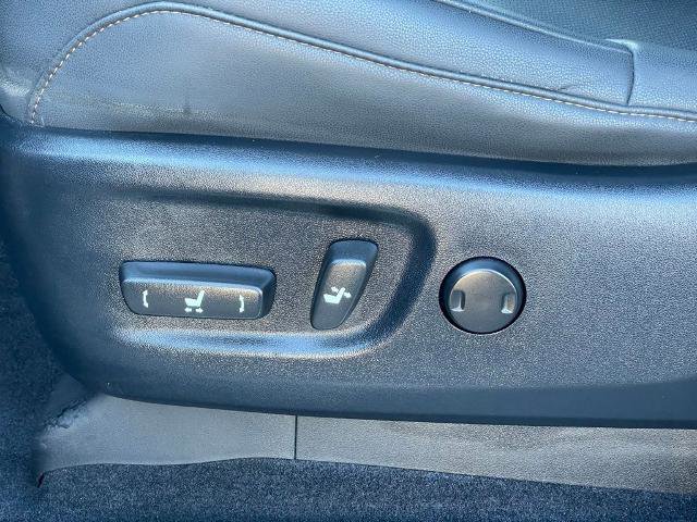 Used 2022 Lexus GX 460 Premium w/ Accessory Package image 13