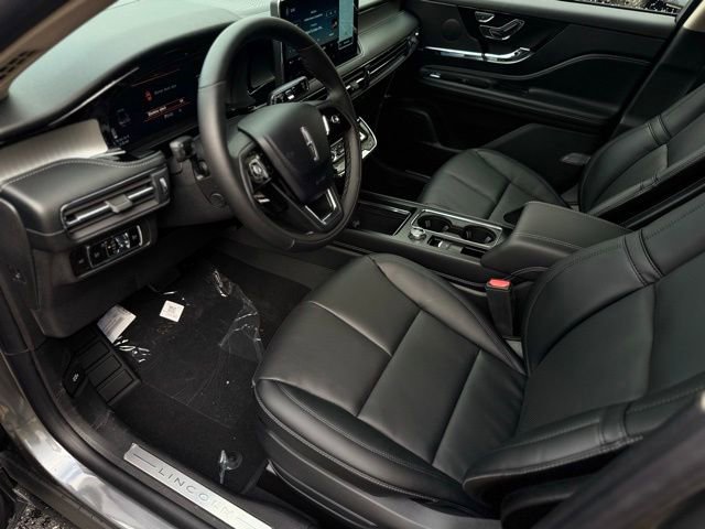 New 2026 Lincoln Corsair Premiere image 17