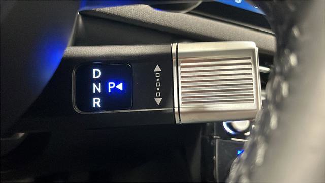 Used 2025 Hyundai Tucson Limited image 24