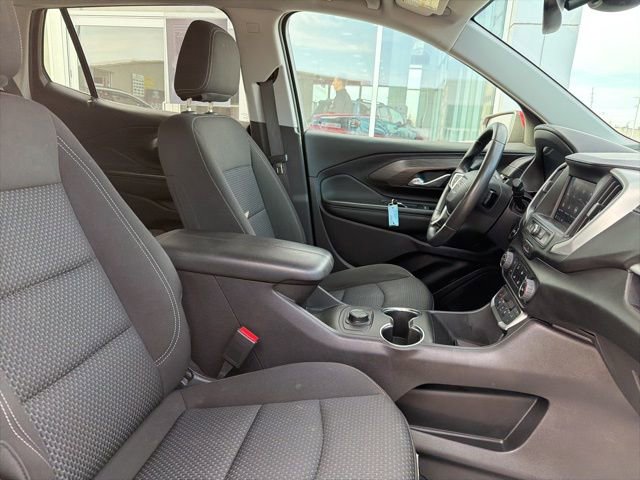 Used 2024 GMC Terrain SLE w/ LPO, Floor Liner Package image 27